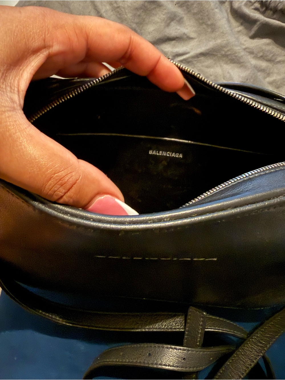 Authentic Balenciaga Camera Bag - Picture 2 of 3